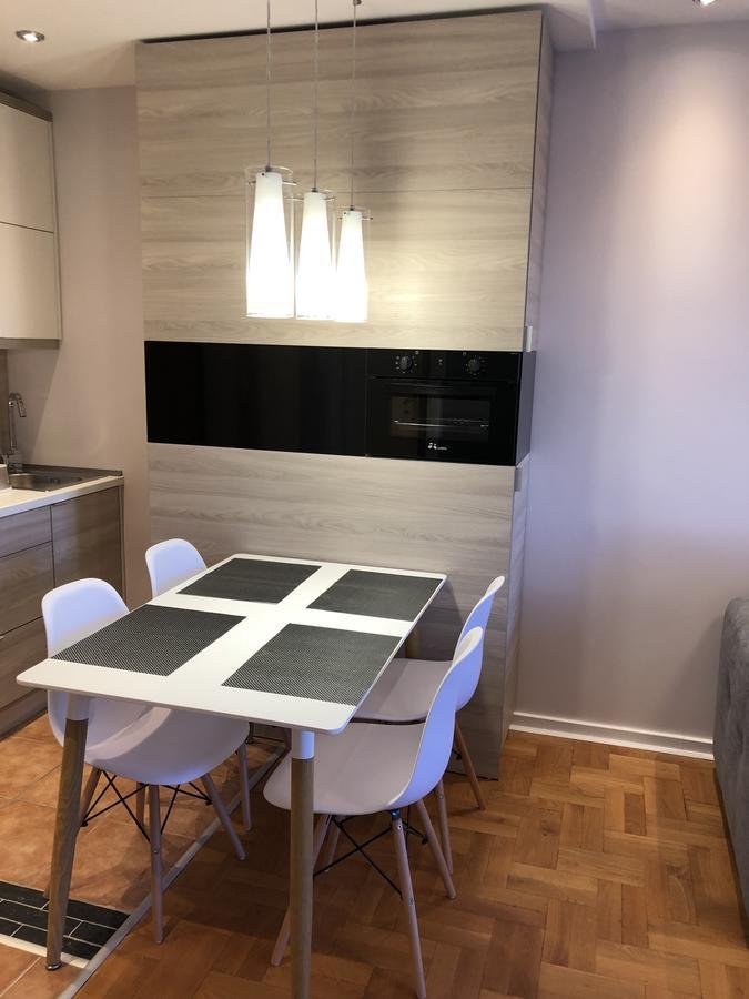 5 Stars Apartment With Free Garage Place 诺威萨 外观 照片